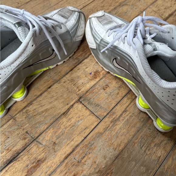 Nike Women’s White and Neon Yellow Athletic Shox Sneakers - Picture 3 of 3